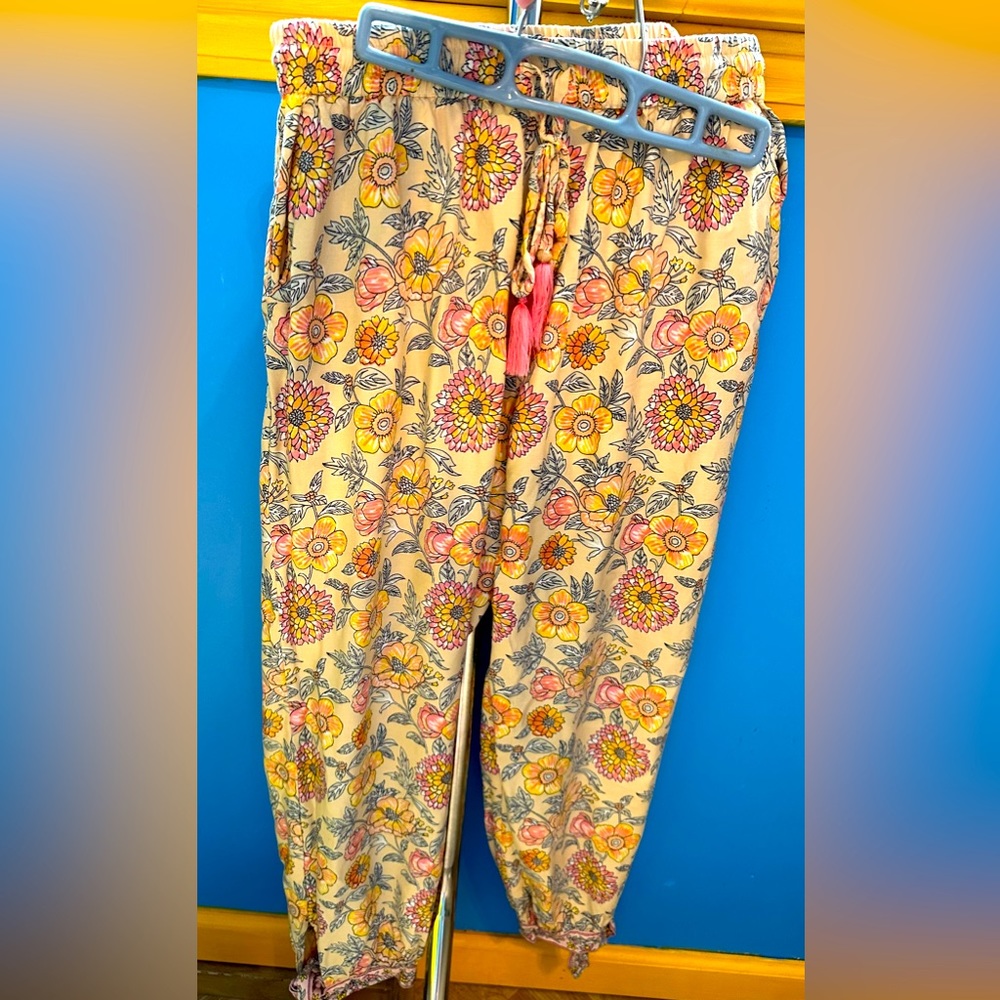 Women’s floral print trousers